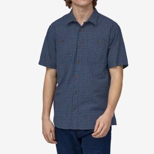 Patagonia Back Step Short Sleeve Button Front Shirt Blue Gray Plaid Checked Sz S